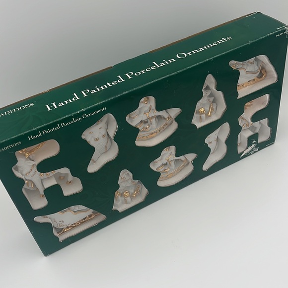 🎄Vintage 2001 TRADITONS Hand Painted Porcelain Ornaments Christmas New - Picture 5 of 14